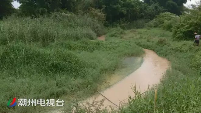 潮州鐵鋪溪流發黃淤泥堆積,都是洗砂場惹的禍(圖1)
