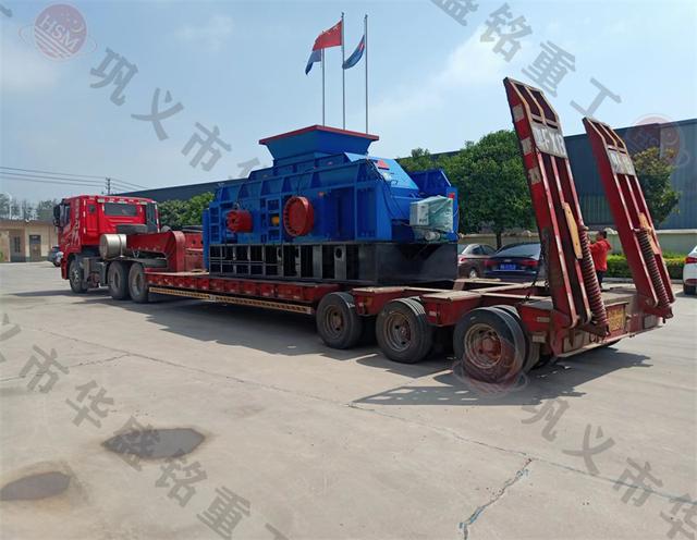 豆石、瓜米石制砂機(jī)_風(fēng)化石石頭對(duì)輥制砂機(jī)_豆石破碎制砂工藝流程(圖2)