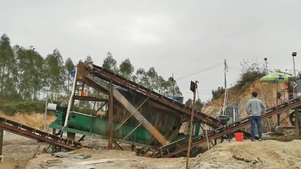 江西石城贛東礦機(jī)全自動(dòng)9米螺旋式大型洗砂機(jī)設(shè)備生產(chǎn)工作視頻(圖2) 江西石城贛東礦機(jī)全自動(dòng)9米螺旋式大型洗砂機(jī)設(shè)備生產(chǎn)工作視頻(圖2)
