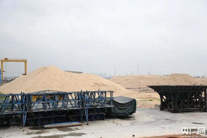 快訊(4.21)中國建材去年賣出砂石料5238萬噸；海外一陶瓷廠遭遇打砸！(圖2)