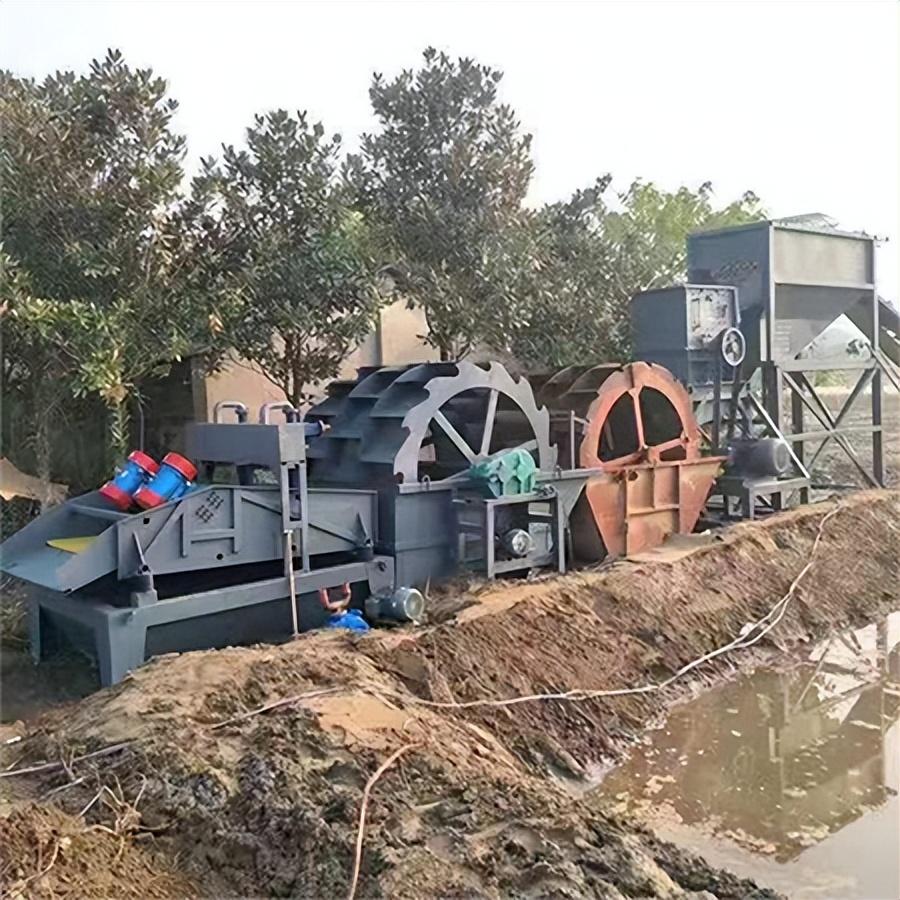 多槽水輪式砂石清洗機兢兢業業(圖2) 多槽水輪式砂石清洗機兢兢業業(圖2)
