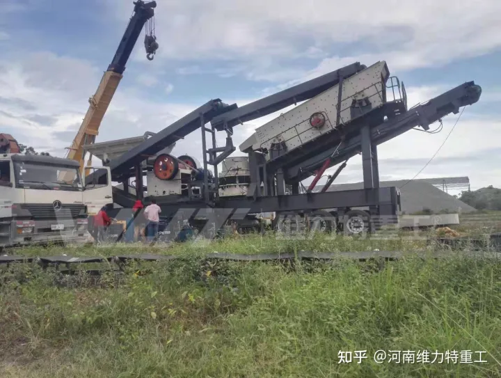 移動破碎機(jī)隨開隨走,暢享流動破碎制砂之美(圖2) 移動破碎機(jī)隨開隨走,暢享流動破碎制砂之美(圖2)