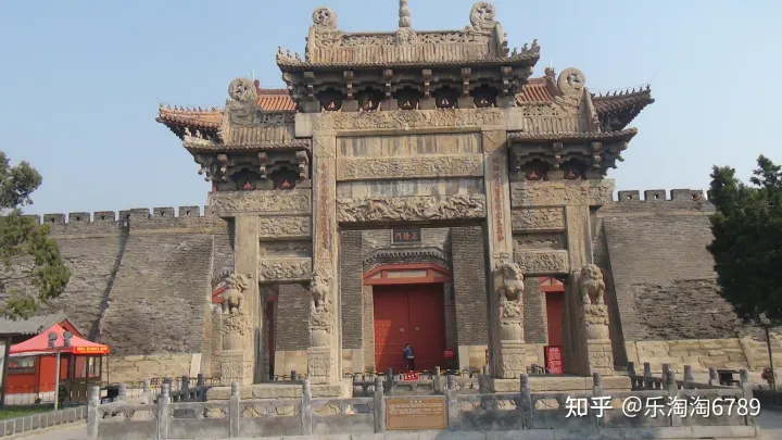 泰安：它是“皇城根里第一條街”，是泰安最繁華老街之一，如今還殘存些許影子，現(xiàn)卻幾無人知！(圖2)