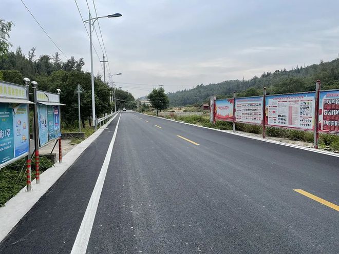 投資250多萬元！惠安這個村：鄉村道路“白改黑”鄉村振興“添新顏”(圖3)