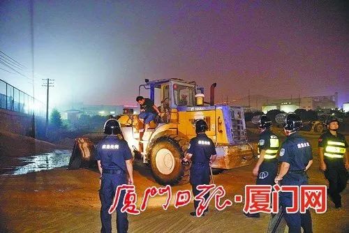 同安這些人想趁周五晚上大干一場！結果卻是大吃一驚！(圖8)