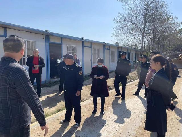 南昌縣銀三角：八方聯(lián)動(dòng)出重拳打擊非法采砂出實(shí)效(圖1)