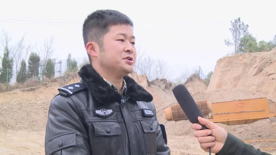 通城公安再發(fā)威，非法挖山洗砂犯罪團伙被一鍋端(圖6)