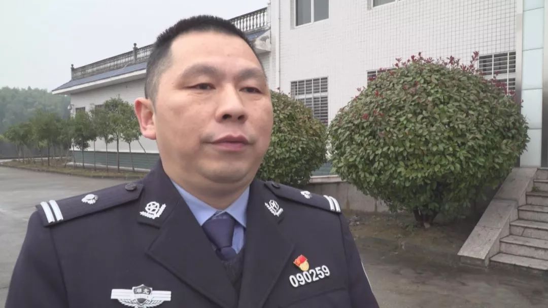 通城公安再發(fā)威，非法挖山洗砂犯罪團伙被一鍋端(圖8)