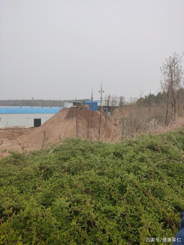 三門峽市好陽河陽店鎮段，兩家洗砂場非法長期占用河道，非法采砂(圖1)