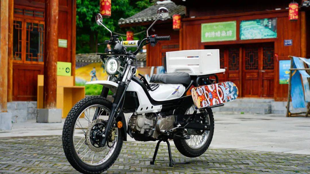 12680元起嘉陵CoCoSVR180運(yùn)動(dòng)彎梁售價(jià)公布?！同場CoCo機(jī)車品牌正式發(fā)布！(圖6)