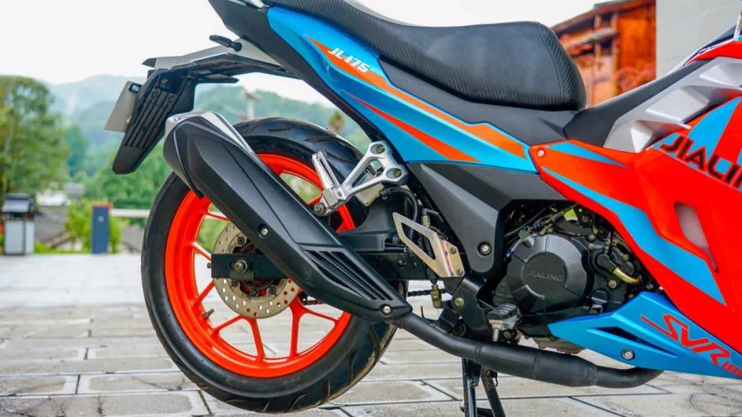 12680元起嘉陵CoCoSVR180運(yùn)動(dòng)彎梁售價(jià)公布?！同場CoCo機(jī)車品牌正式發(fā)布！(圖21)