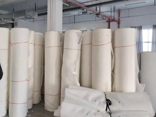 板框壓濾機(jī)污泥粘濾布怎么辦(圖2) 板框壓濾機(jī)污泥粘濾布怎么辦(圖2)